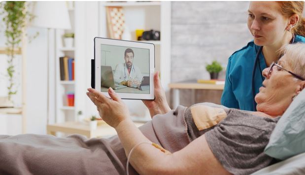 🩺 چالش ارتباط پزشک و بیمار پس از مهاجرت | راهحل Telehealth.ir